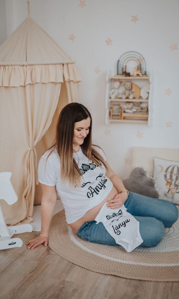 Kismama fotózás stúdióban, egyéni portré