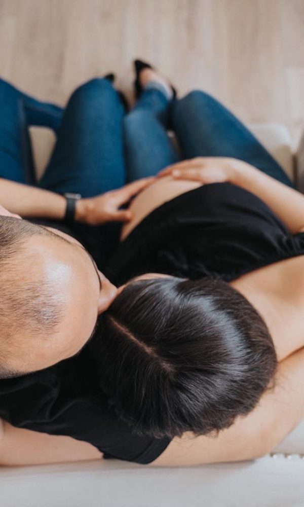 Kismama fotózás stúdióban részletek